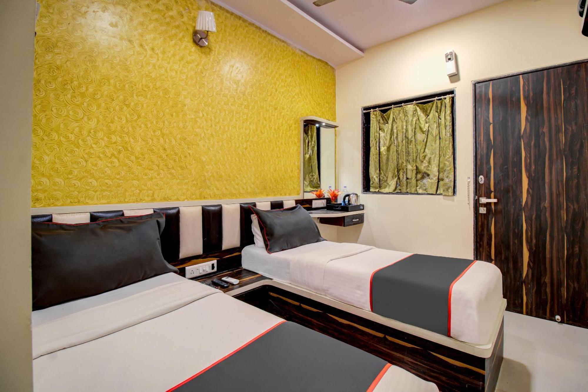 Hotel Collection O Golden Tulipz Boutique Bombaj Exteriér fotografie